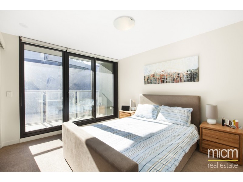 612/100 Harbour Esplanade, Docklands VIC 3008