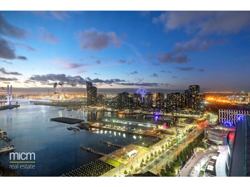 2710/100 Harbour Esplanade, Docklands VIC 3008