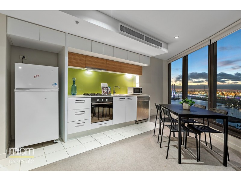 2710/100 Harbour Esplanade, Docklands VIC 3008