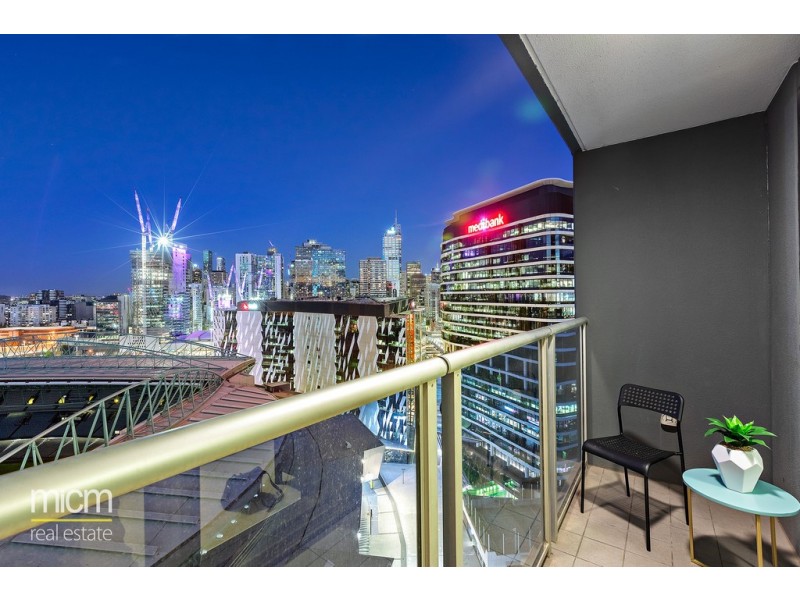 2710/100 Harbour Esplanade, Docklands VIC 3008