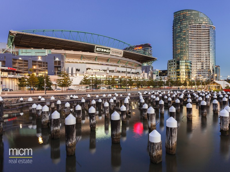 2710/100 Harbour Esplanade, Docklands VIC 3008