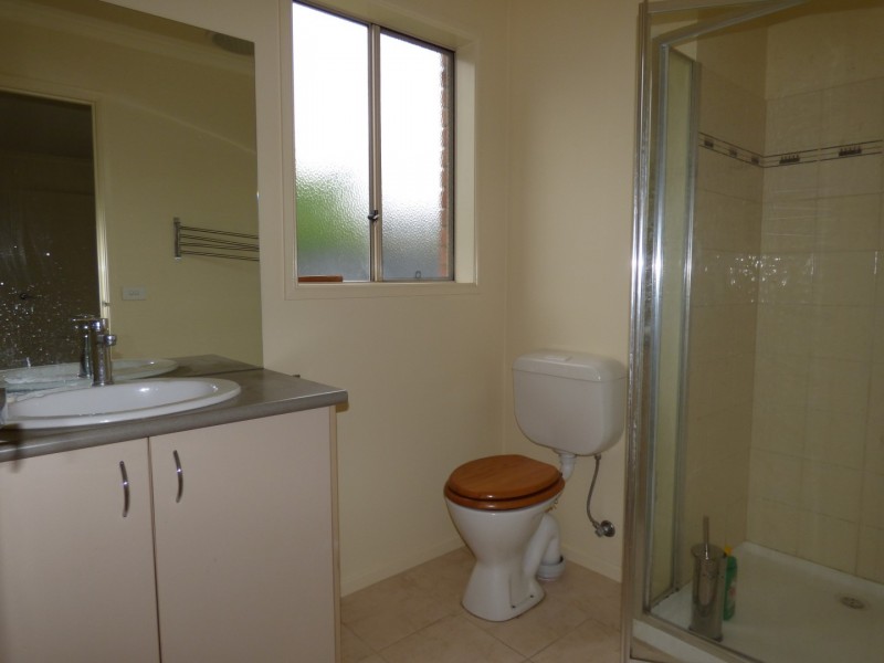 11 Caldicott Crescent, Point Cook VIC 3030