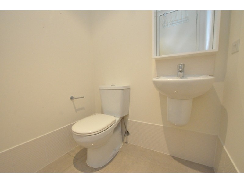 REF 23037/180 City Road, Southbank VIC 3006