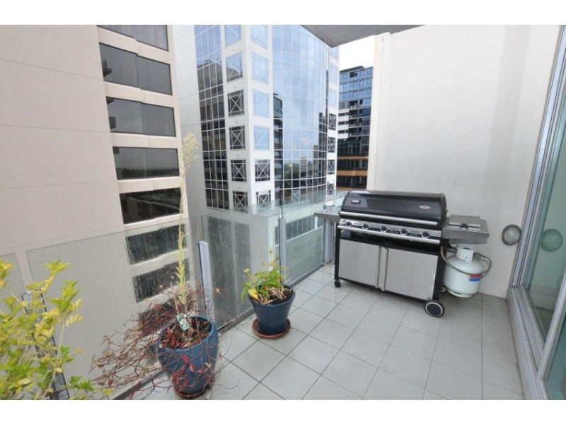 706/1 Roy Street, Melbourne VIC 3000