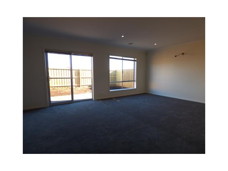 88 Sunnybank Drive, Point Cook VIC 3030