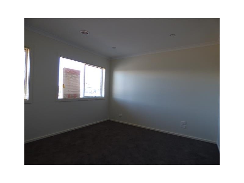 88 Sunnybank Drive, Point Cook VIC 3030