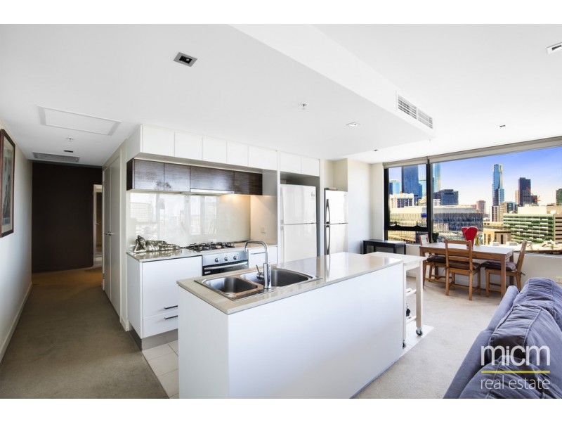 2406/100 Harbour Esplanade, Docklands VIC 3008