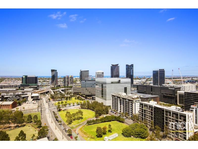 2406/100 Harbour Esplanade, Docklands VIC 3008
