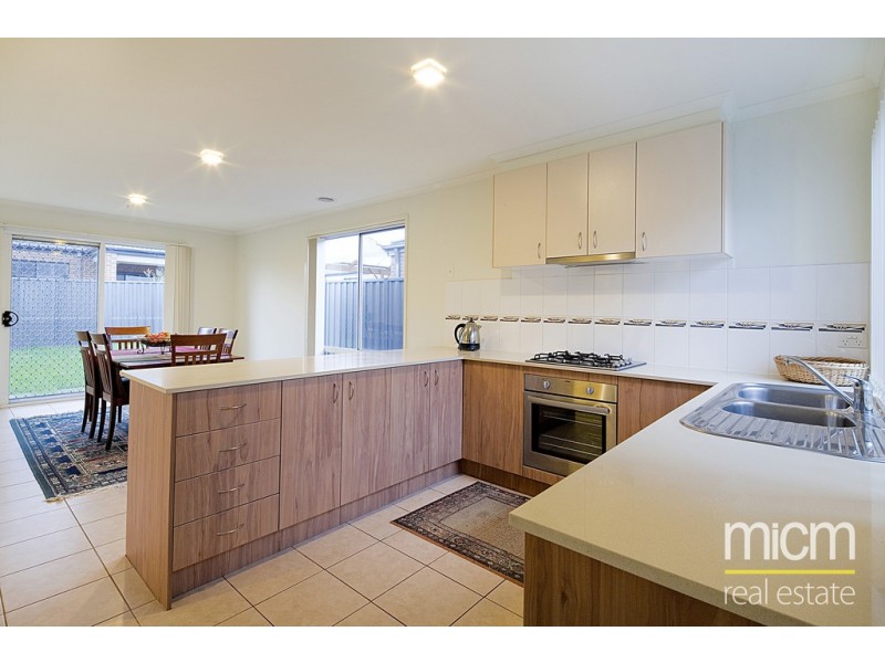 16 Rocky Gate Drive, Truganina VIC 3029