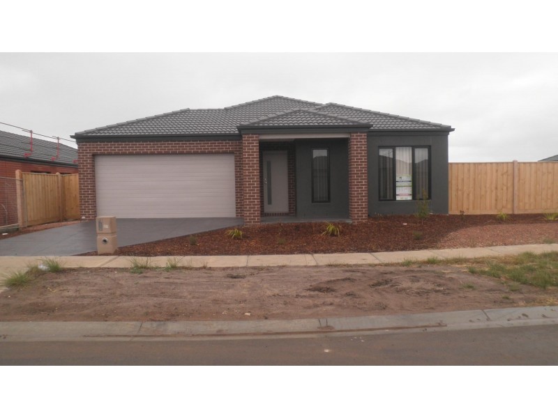 27 Casino Parade, Point Cook VIC 3030