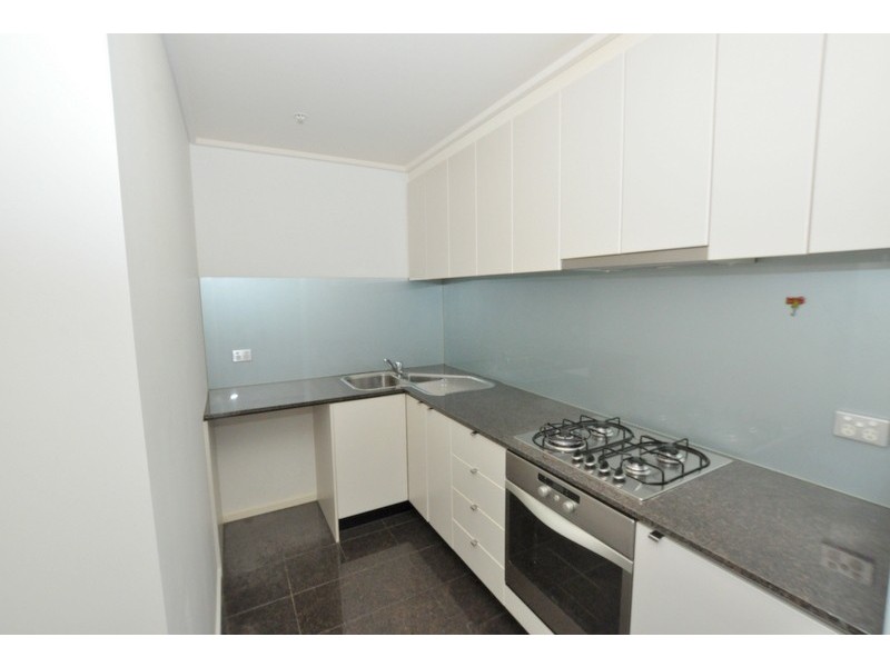 REF 23049/100 Kavanagh Street, Southbank VIC 3006