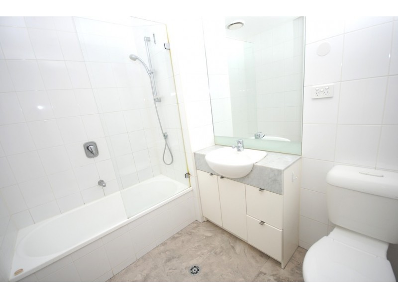 REF 23050/183 City Road, Southbank VIC 3006