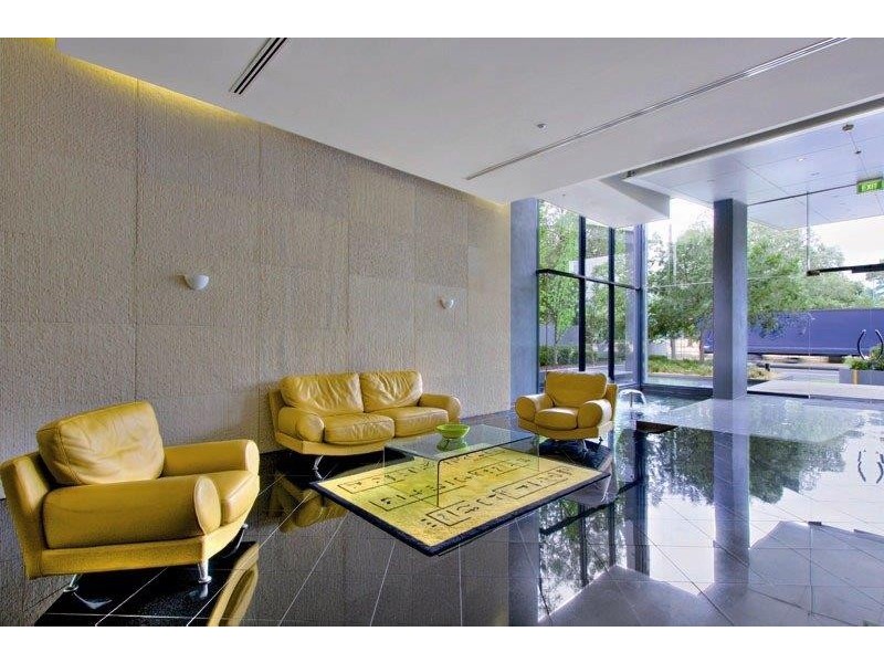 606/19 Queens Road, Melbourne VIC 3004