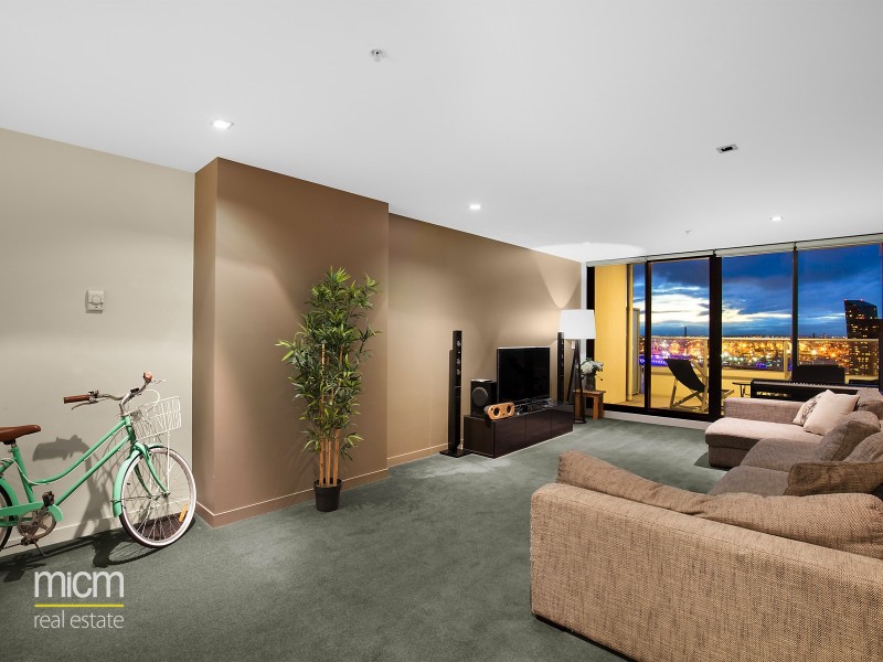 3304/100 Harbour Esplanade, Docklands VIC 3008