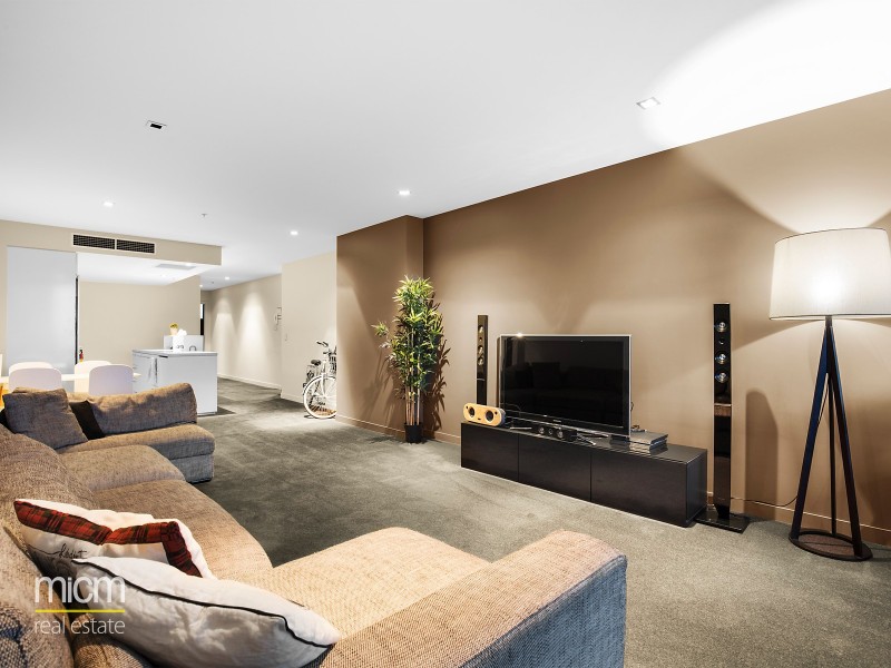 3304/100 Harbour Esplanade, Docklands VIC 3008