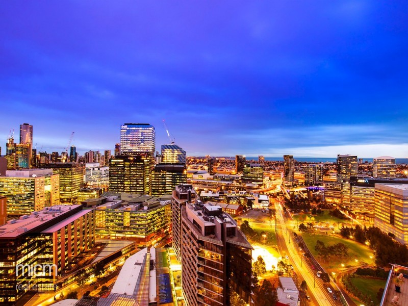 3304/100 Harbour Esplanade, Docklands VIC 3008