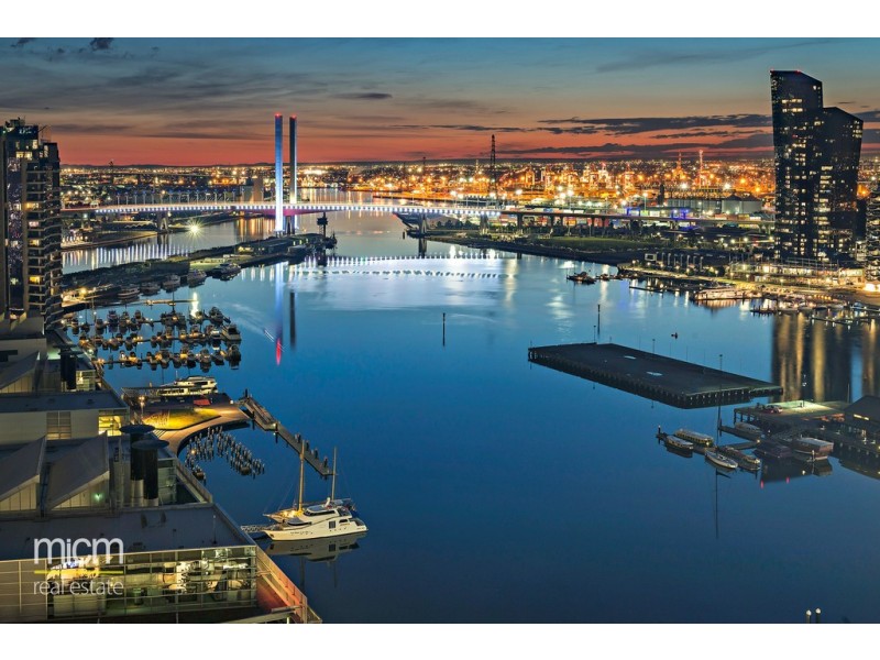 2907/100 Harbour Esplanade, Docklands VIC 3008