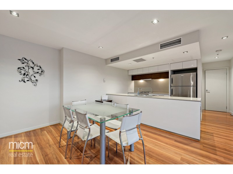 2907/100 Harbour Esplanade, Docklands VIC 3008