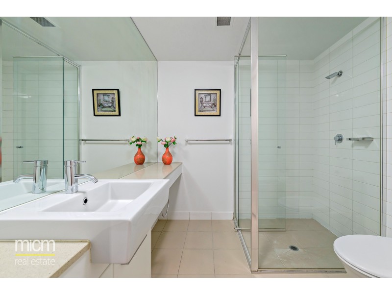 2907/100 Harbour Esplanade, Docklands VIC 3008