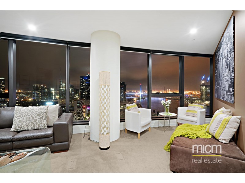 2501/100 Harbour Esplanade, Docklands VIC 3008