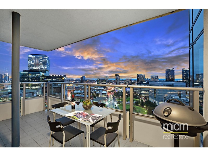 2501/100 Harbour Esplanade, Docklands VIC 3008