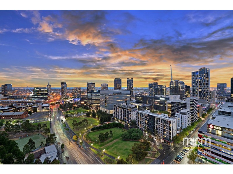 2501/100 Harbour Esplanade, Docklands VIC 3008