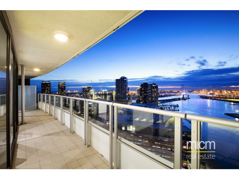 2703/100 Harbour Esplanade, Docklands VIC 3008