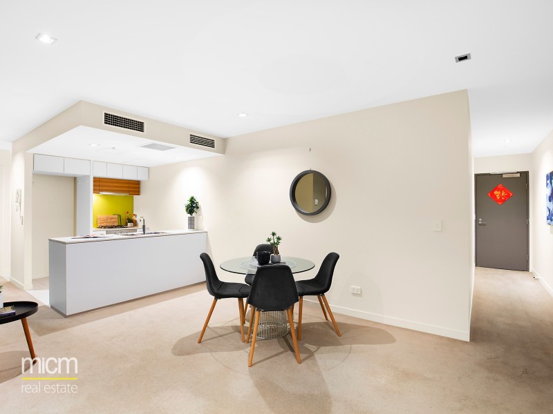 2006/100 Harbour Esplanade, Docklands VIC 3008