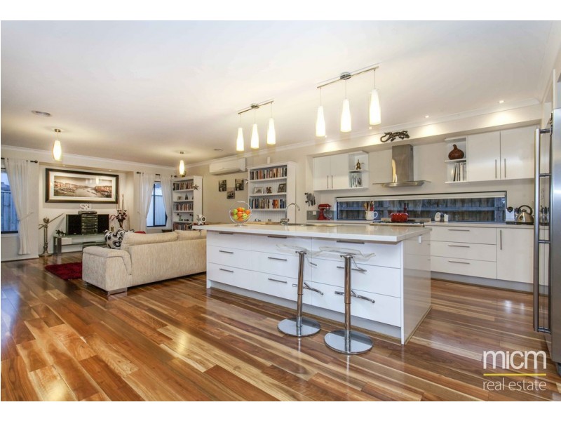 23 Oakland Avenue, Point Cook VIC 3030