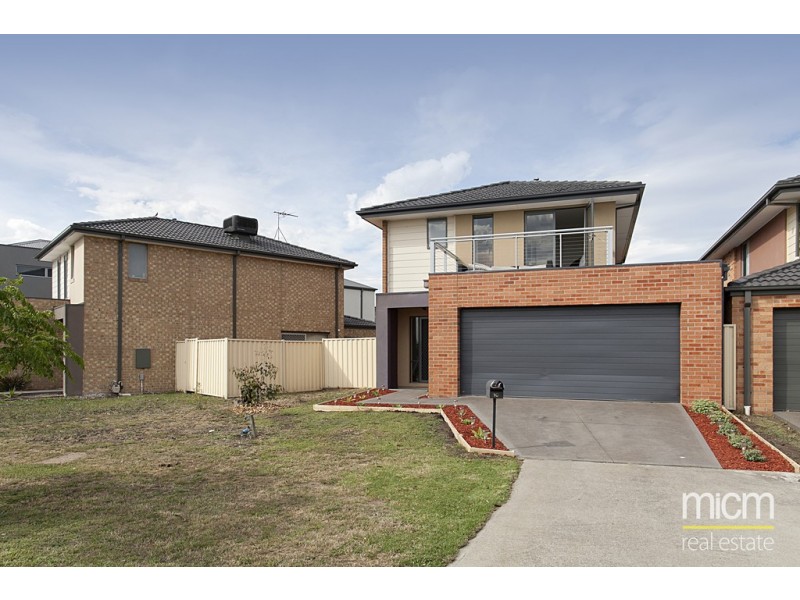 10 Santa Cruz View, Point Cook VIC 3030