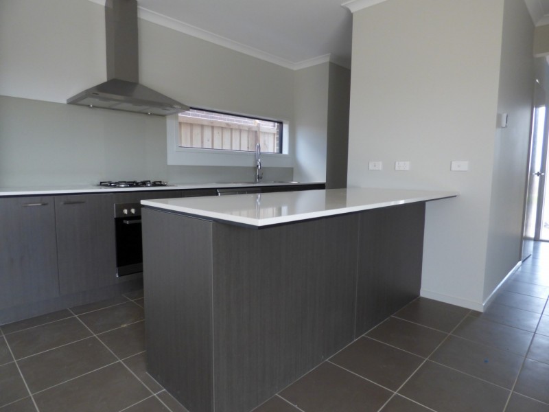 15 Arabella Circuit, Point Cook VIC 3030