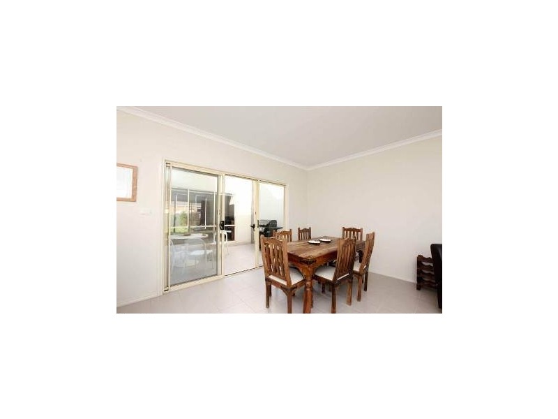 8 East Cornhill Drive, Point Cook VIC 3030