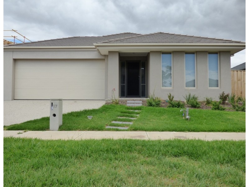 17 Darlington Drive, Williams Landing VIC 3027