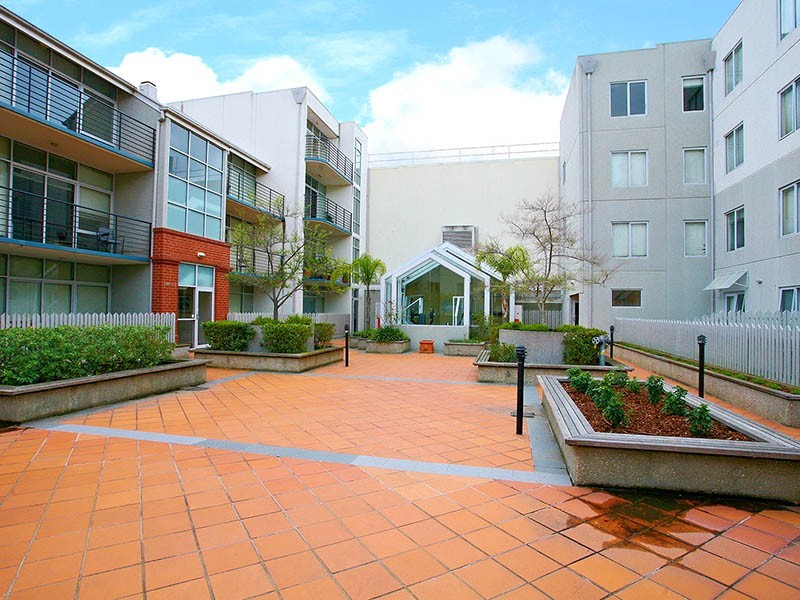 REF 23091/16 Courtney Street, North Melbourne VIC 3051