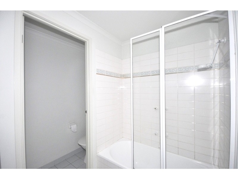 REF 23091/16 Courtney Street, North Melbourne VIC 3051