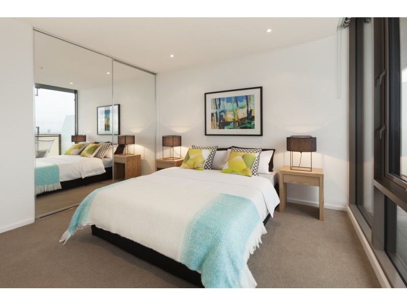 REF 23098/118 Kavanagh Street, Southbank VIC 3006