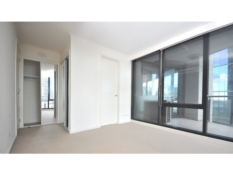 REF 23103/63 Whiteman Street, Southbank VIC 3006