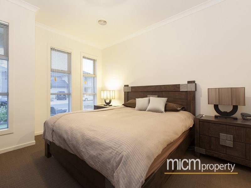 6 Destination Point, Point Cook VIC 3030