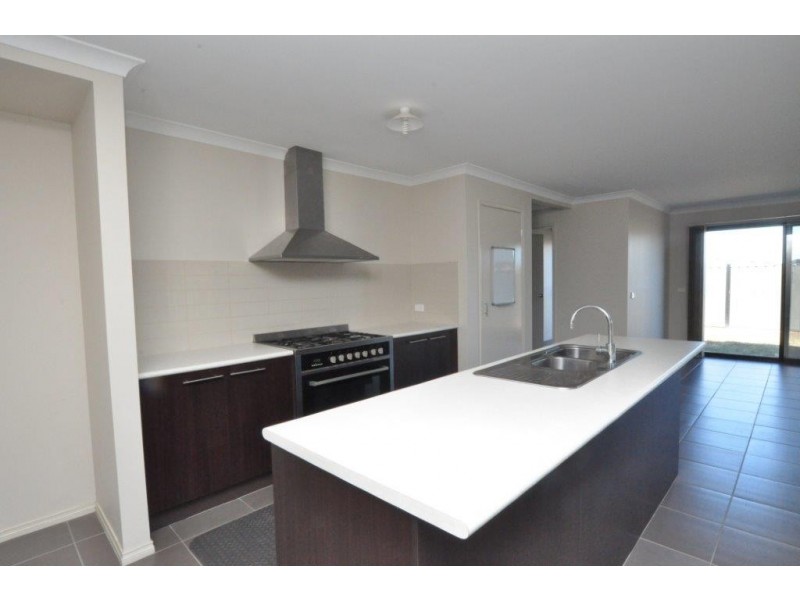 21 Bliss Street, Point Cook VIC 3030