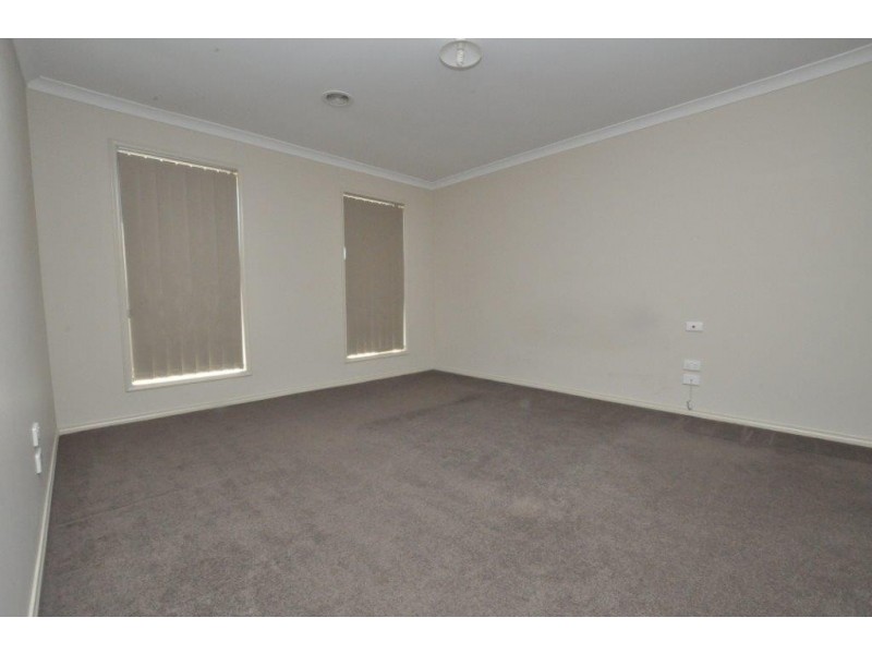 21 Bliss Street, Point Cook VIC 3030