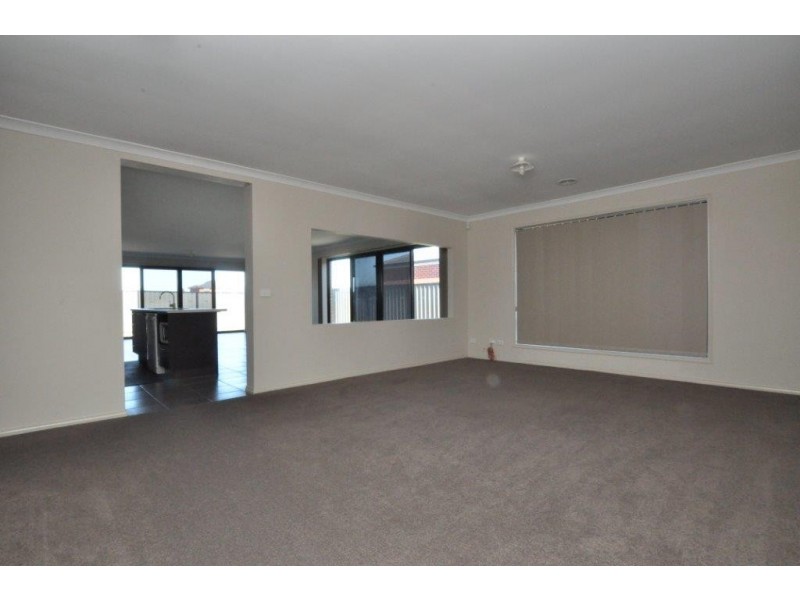 21 Bliss Street, Point Cook VIC 3030