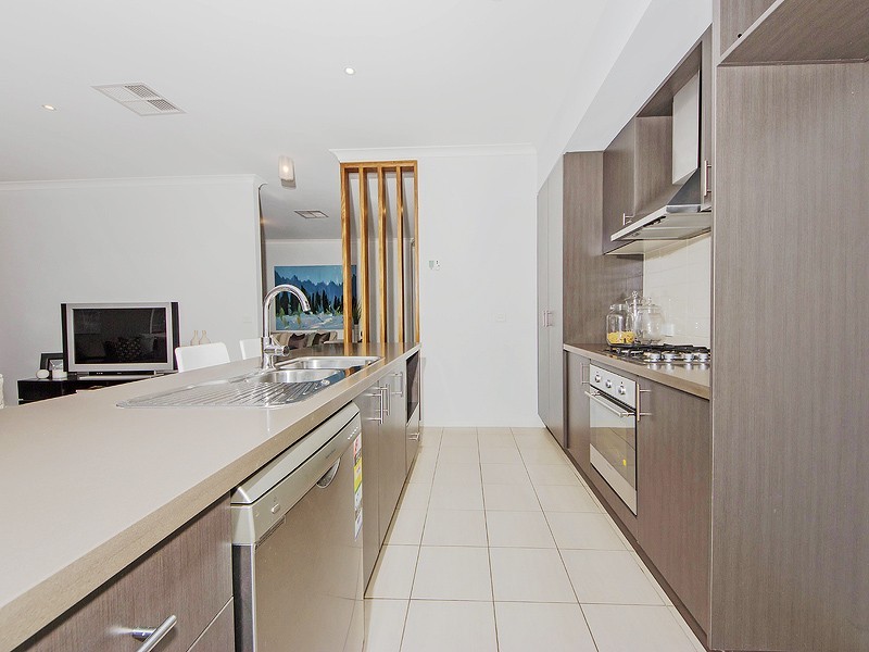 41 Shiraz Crescent, Point Cook VIC 3030