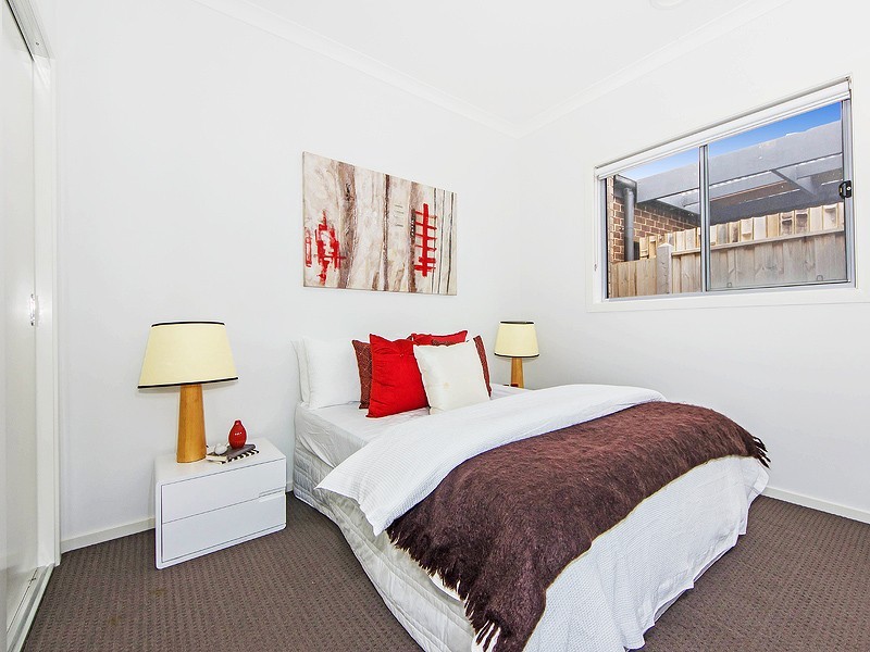 41 Shiraz Crescent, Point Cook VIC 3030