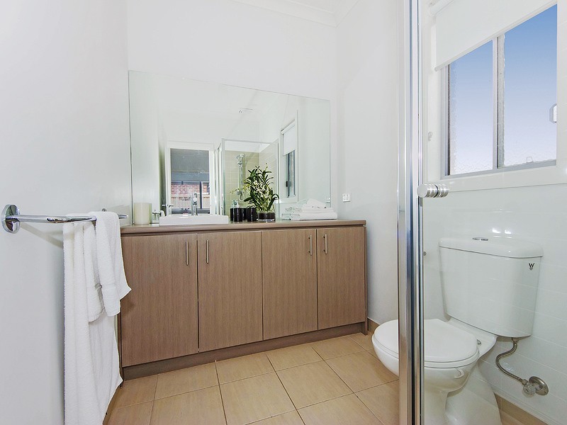 41 Shiraz Crescent, Point Cook VIC 3030