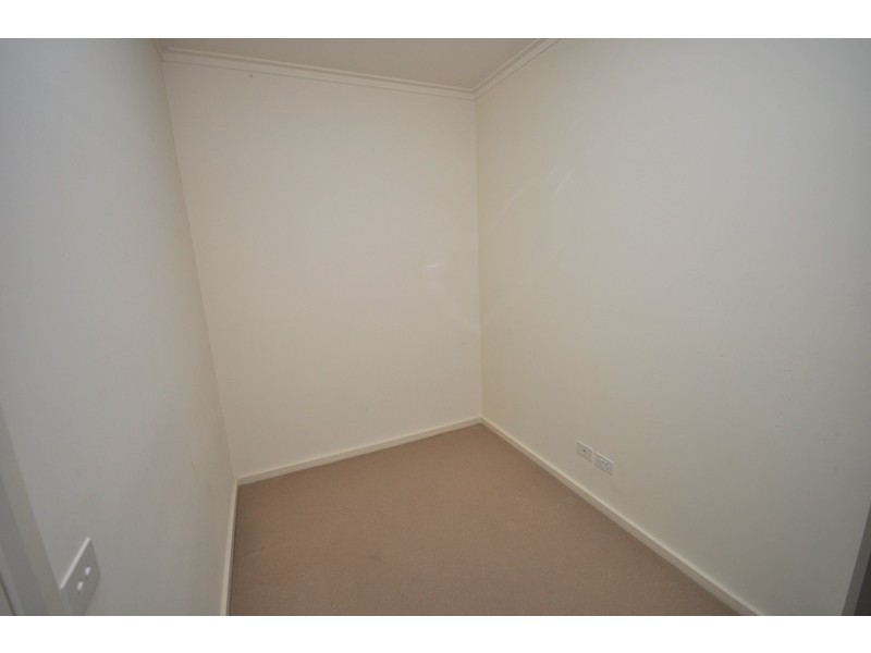REF 23125/63 Whiteman Street, Southbank VIC 3006