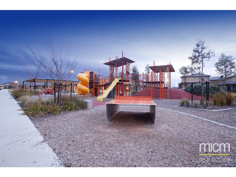 34 Knight Avenue, Point Cook VIC 3030