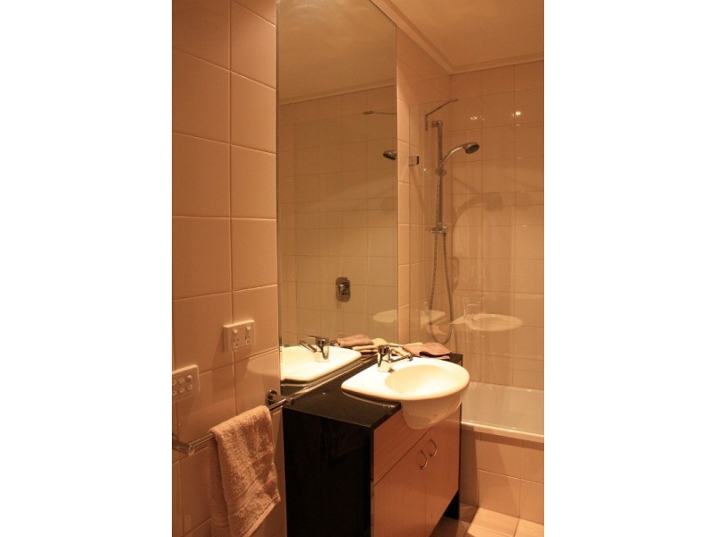 26/83 Whiteman Street, Southbank VIC 3006