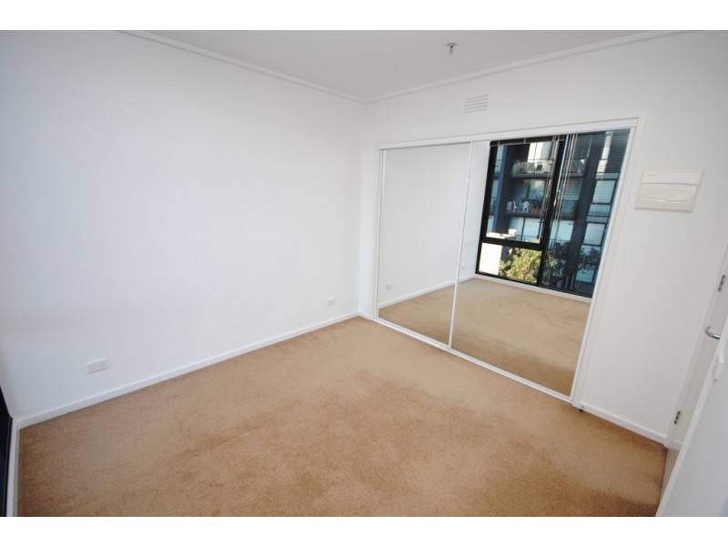 REF 23135/173 City Road, Southbank VIC 3006