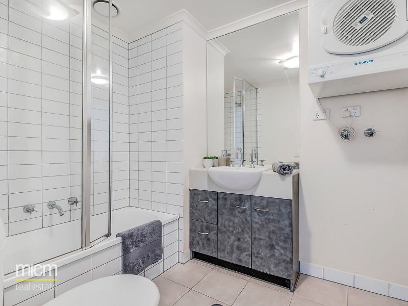 111/118 Dudley Street, West Melbourne VIC 3003