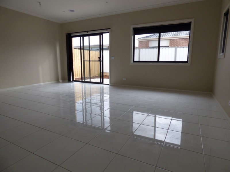 27 Constellation Circuit, Truganina VIC 3029